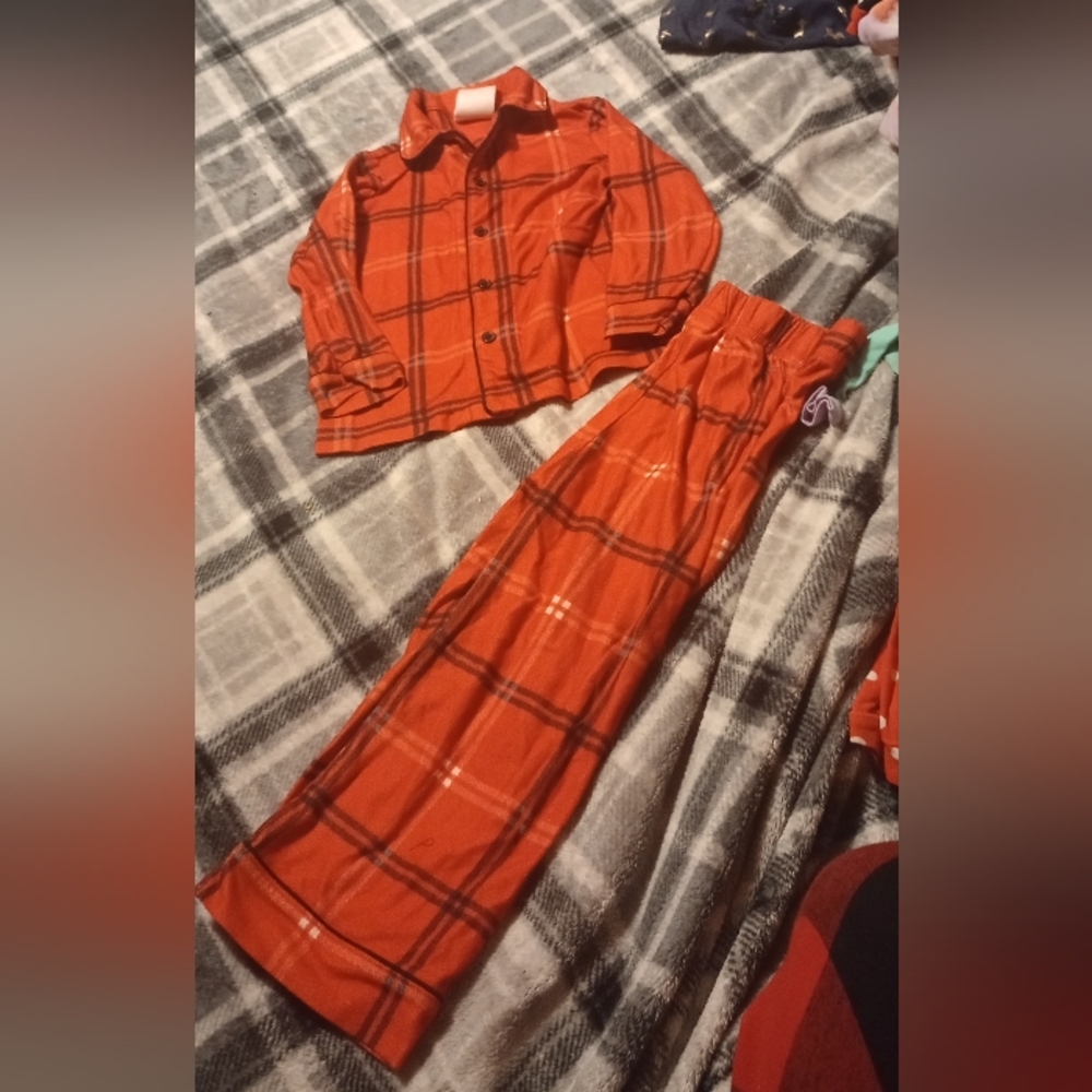 3 day sale!! Plaid pjs- toddler
